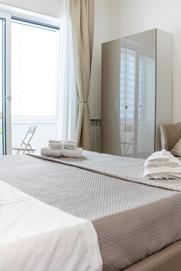 White Gold Bed & Breakfast Napoli Bagian luar foto