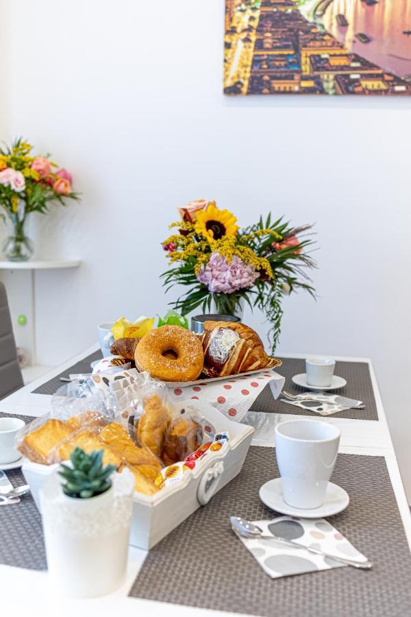 White Gold Bed & Breakfast Napoli Bagian luar foto