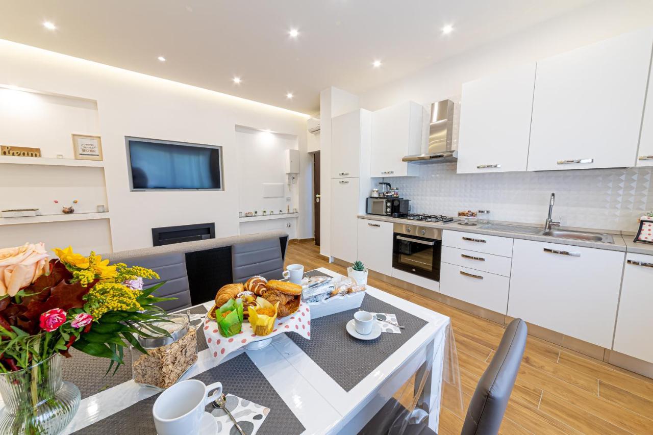 White Gold Bed & Breakfast Napoli Bagian luar foto