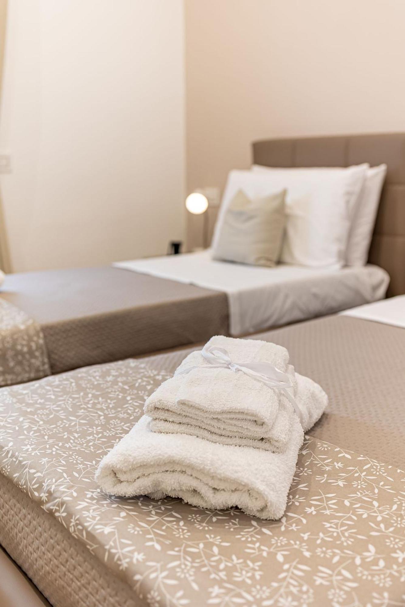White Gold Bed & Breakfast Napoli Bagian luar foto